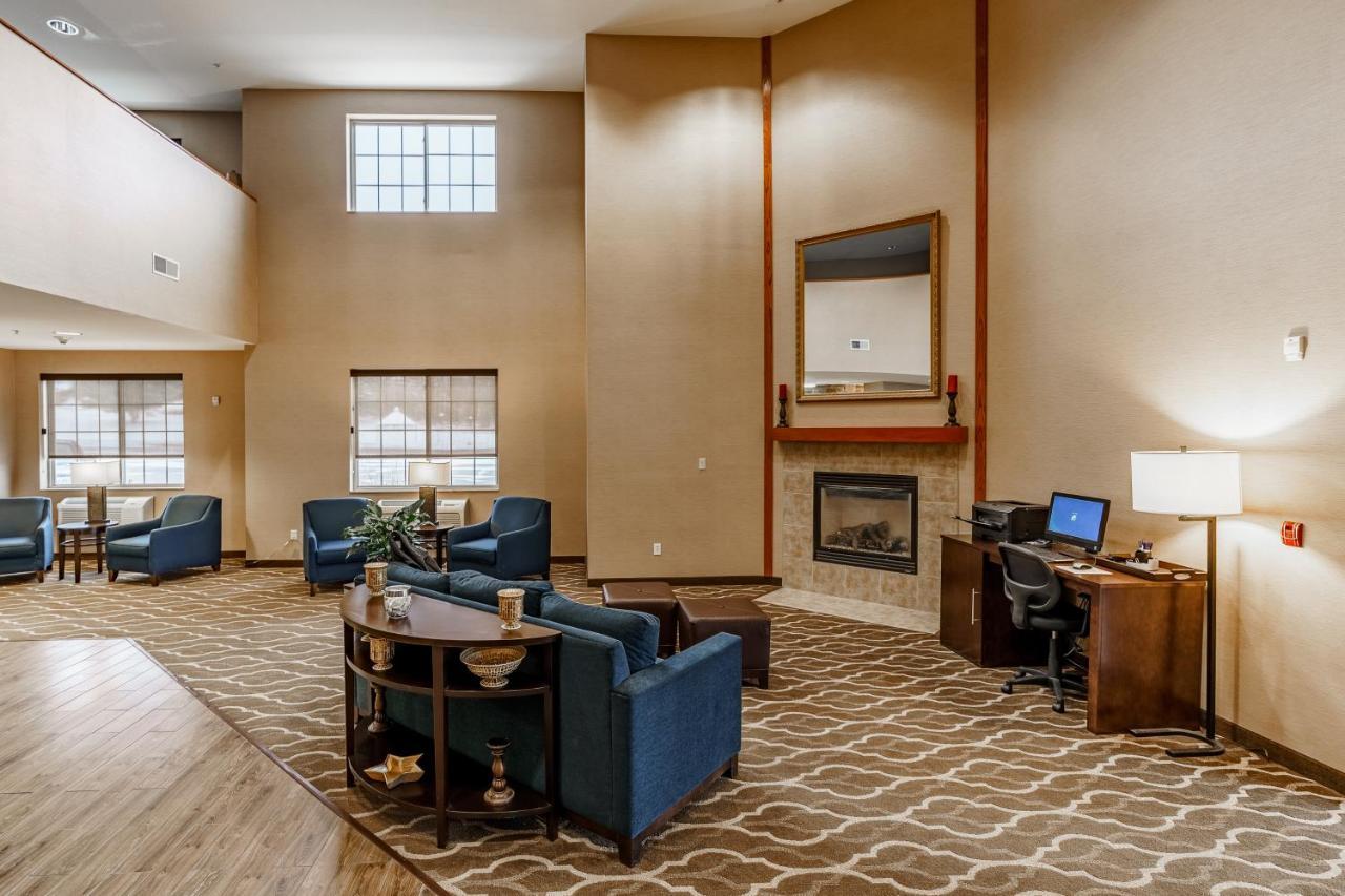 Cobblestone Suites - リポン市 エクステリア 写真