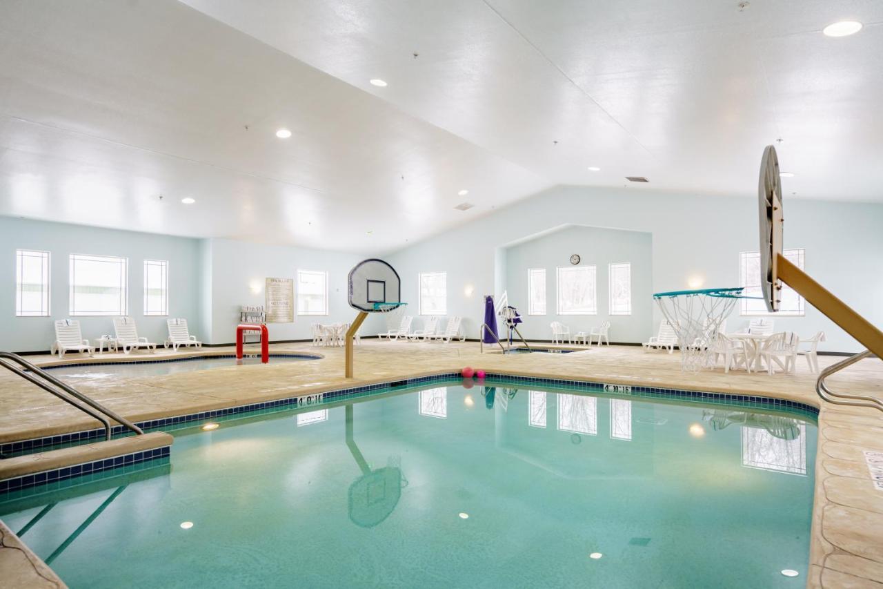 Cobblestone Suites - リポン市 エクステリア 写真
