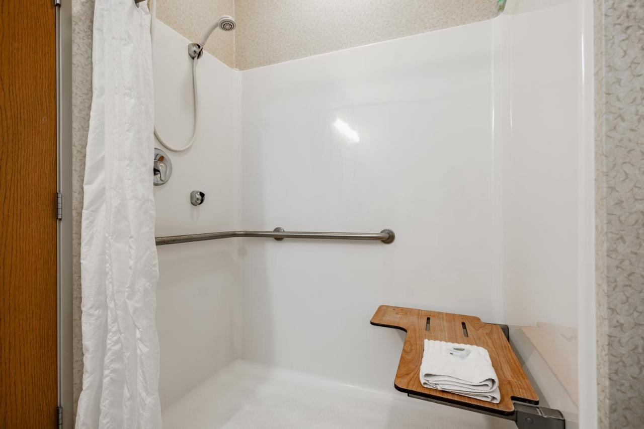 Cobblestone Suites - リポン市 エクステリア 写真