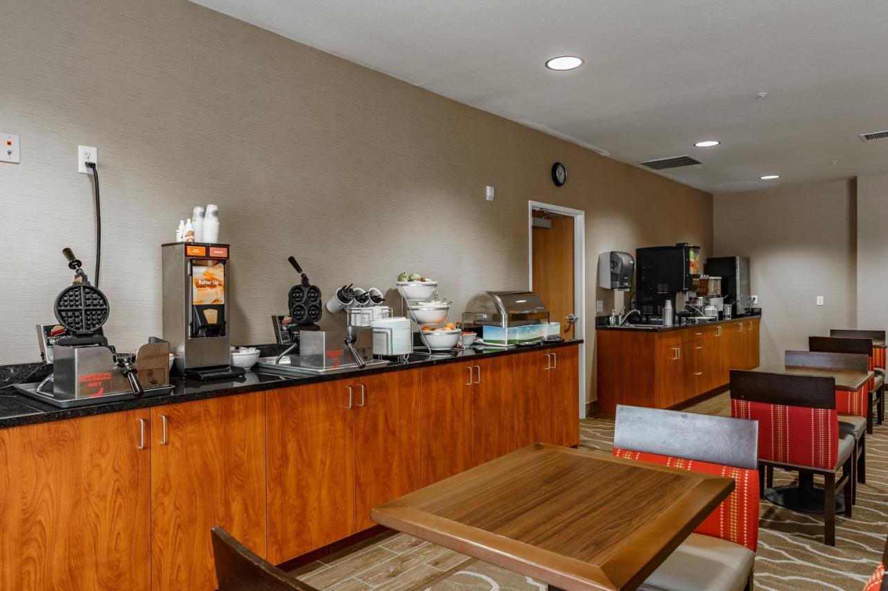 Cobblestone Suites - リポン市 エクステリア 写真