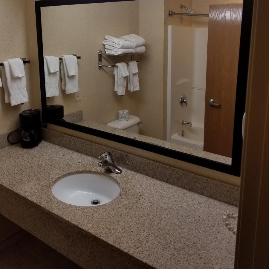 Cobblestone Suites - リポン市 エクステリア 写真
