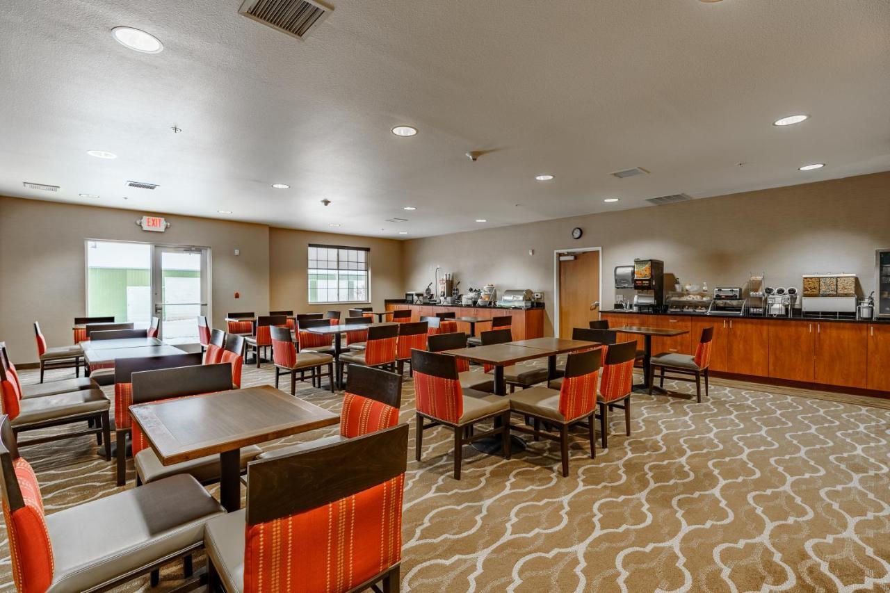 Cobblestone Suites - リポン市 エクステリア 写真